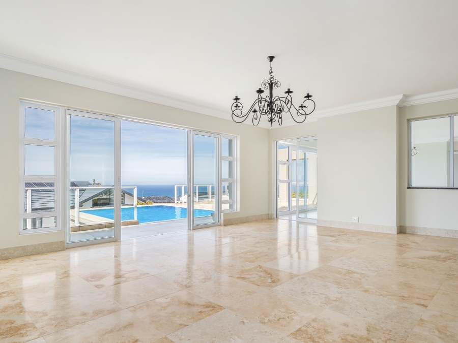5 Bedroom Property for Sale in Pezula Golf Estate Western Cape